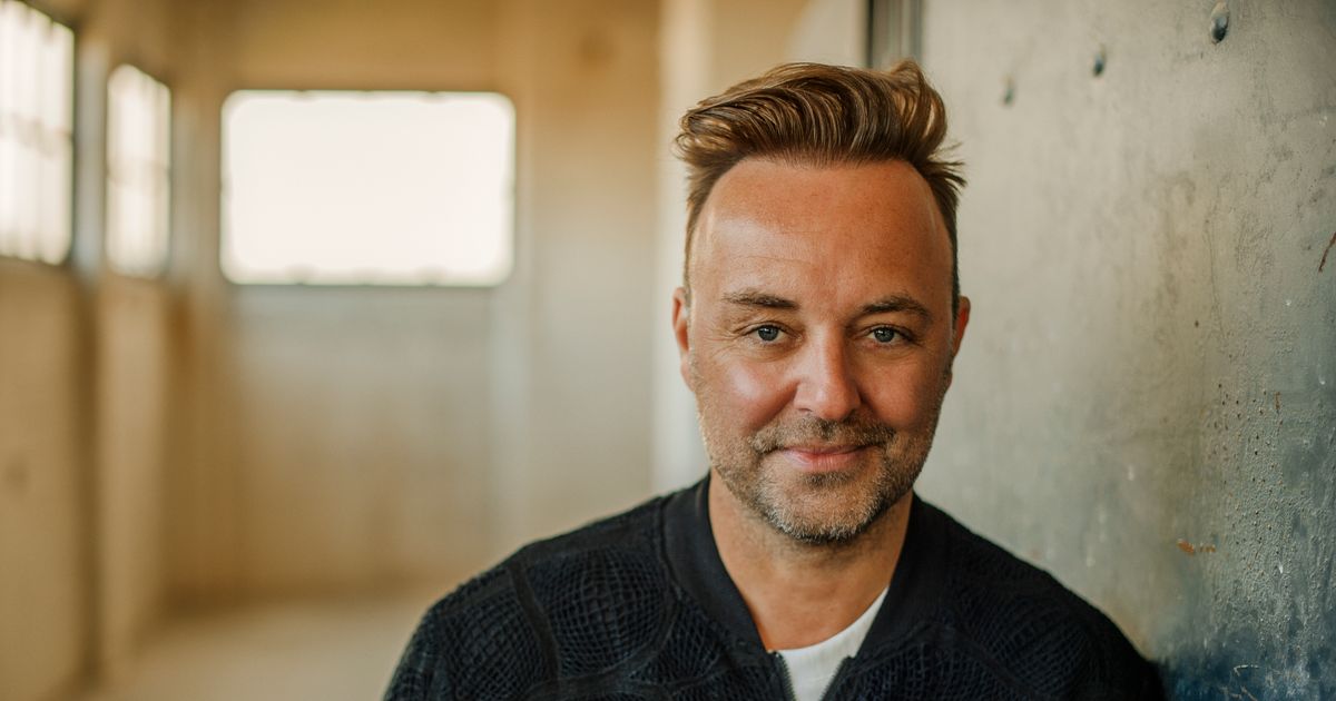 Niels Geusebroek  — Because of You