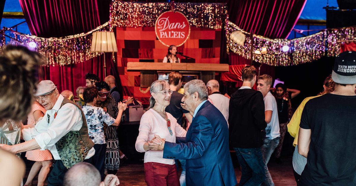Danspaleis — Een ouderwets gezellige dansmiddag